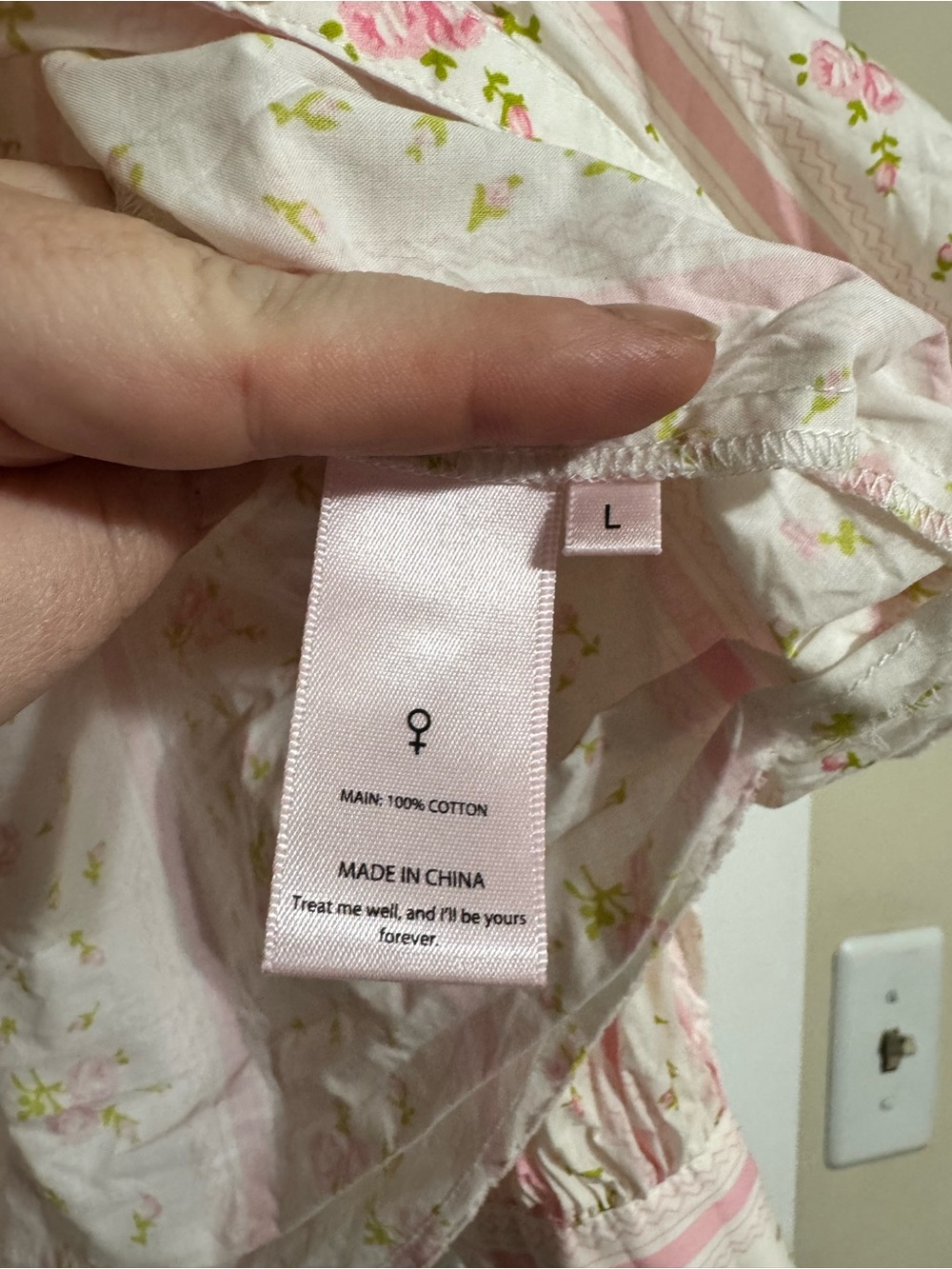 Selkie Pink Floral Button-Up - Picture 3 of 3